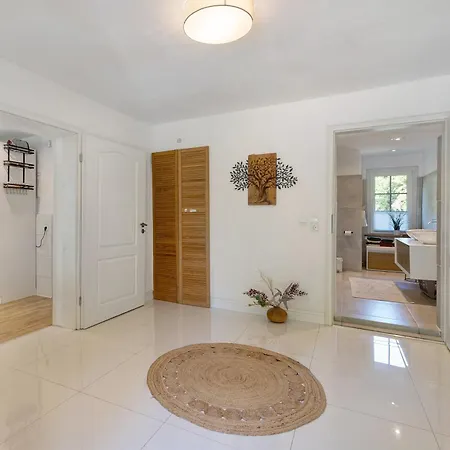 Schwerin Kirch Jesar